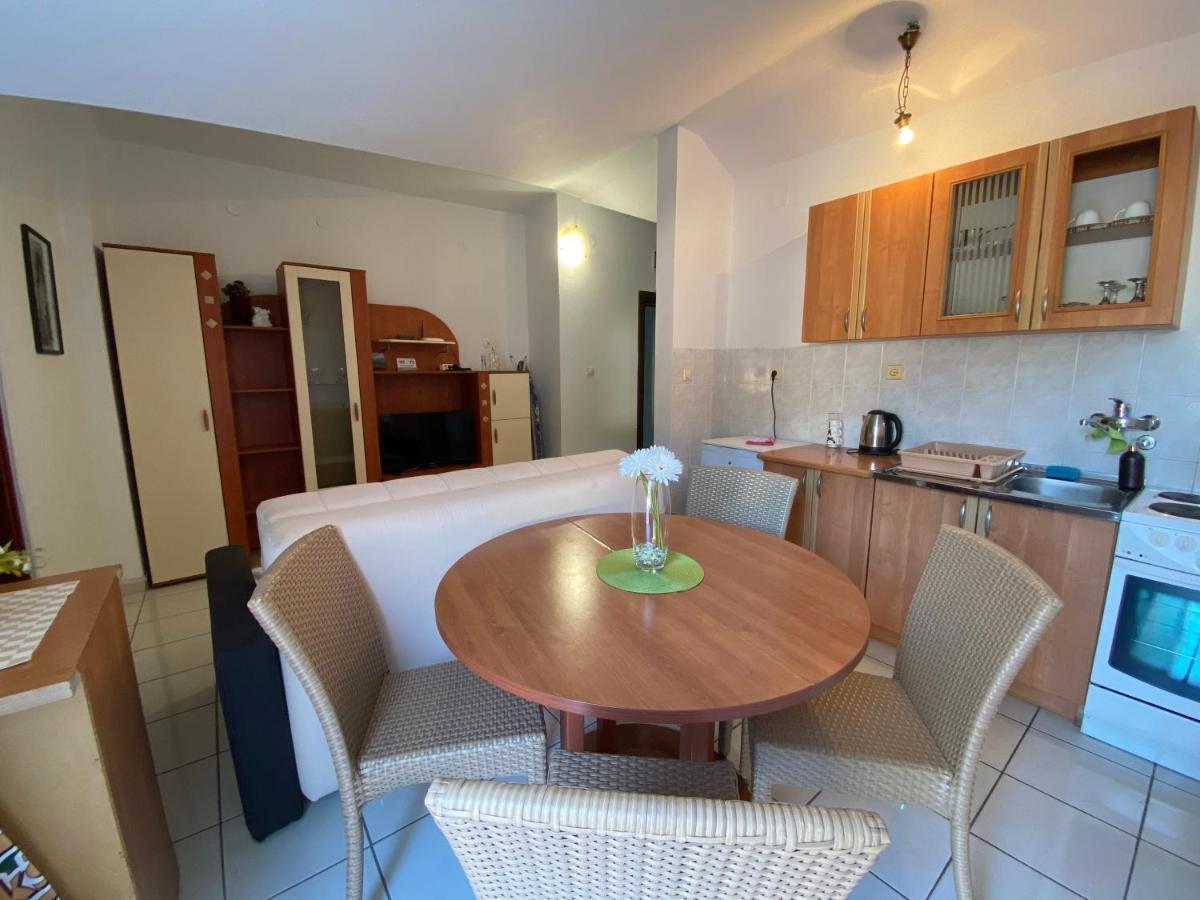 Apartments Mandarina Garden Petrovac 외부 사진