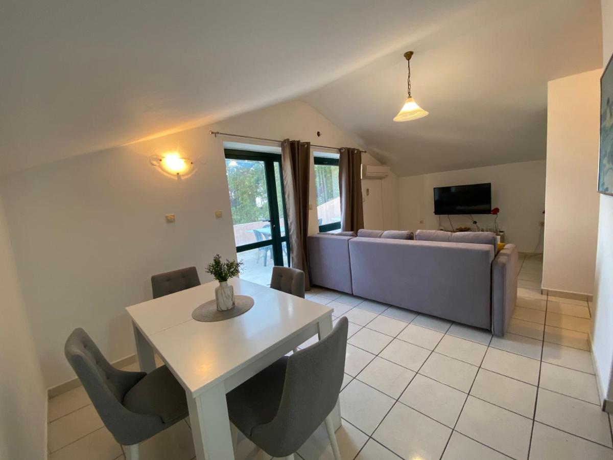 Apartments Mandarina Garden Petrovac 외부 사진