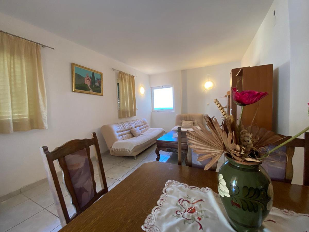 Apartments Mandarina Garden Petrovac 외부 사진