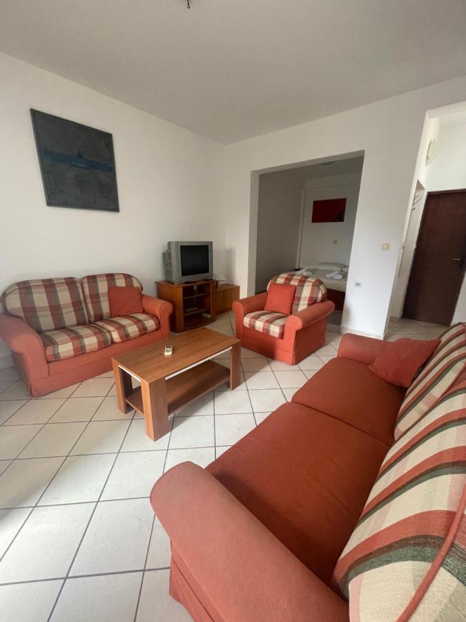 Apartments Mandarina Garden Petrovac 외부 사진