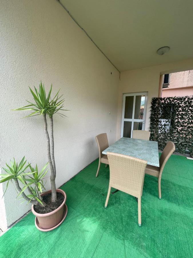 Apartments Mandarina Garden Petrovac 외부 사진