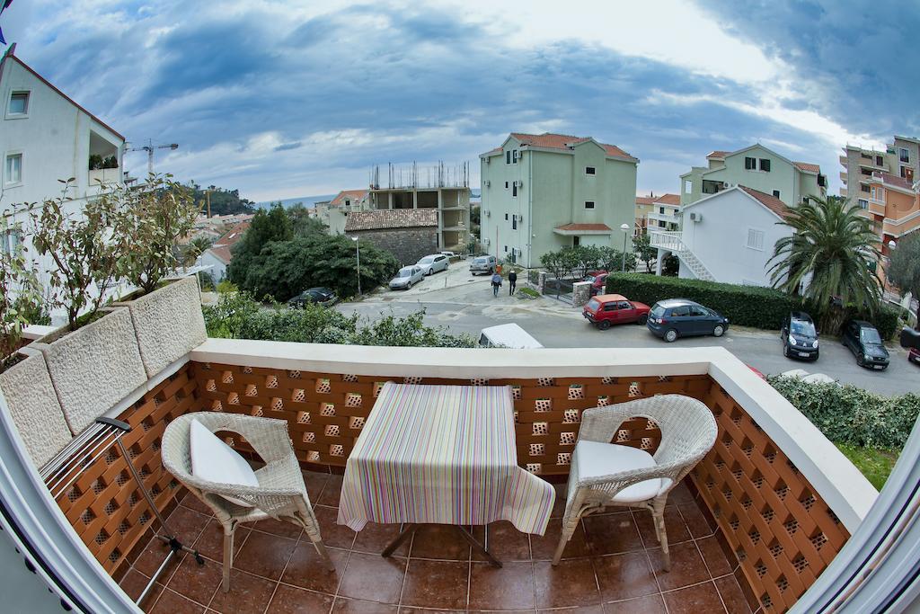 Apartments Mandarina Garden Petrovac 객실 사진