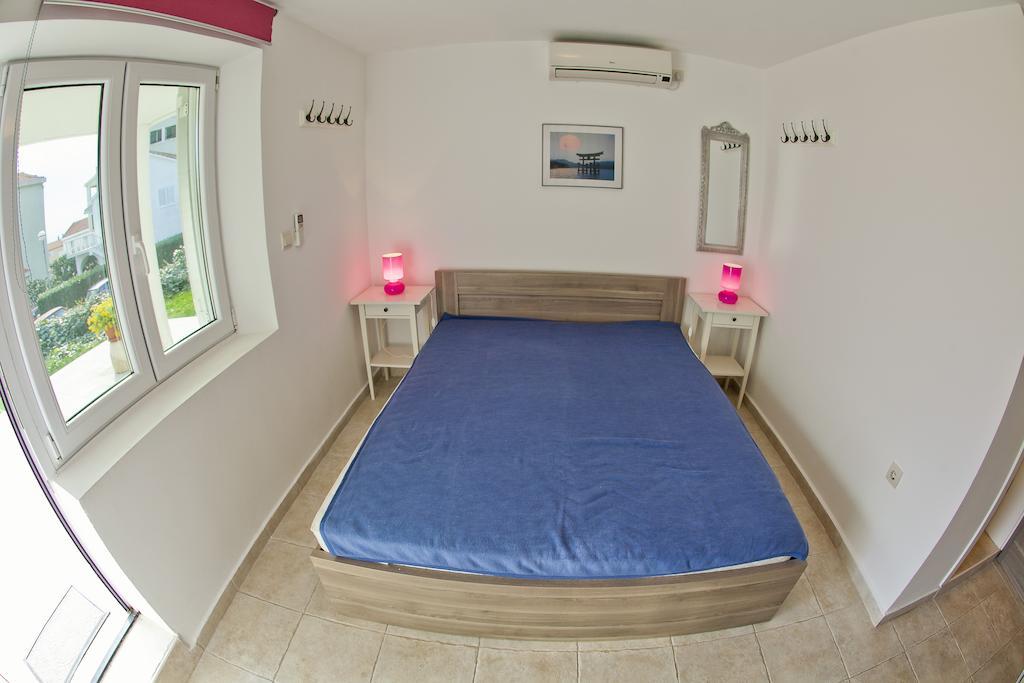 Apartments Mandarina Garden Petrovac 객실 사진