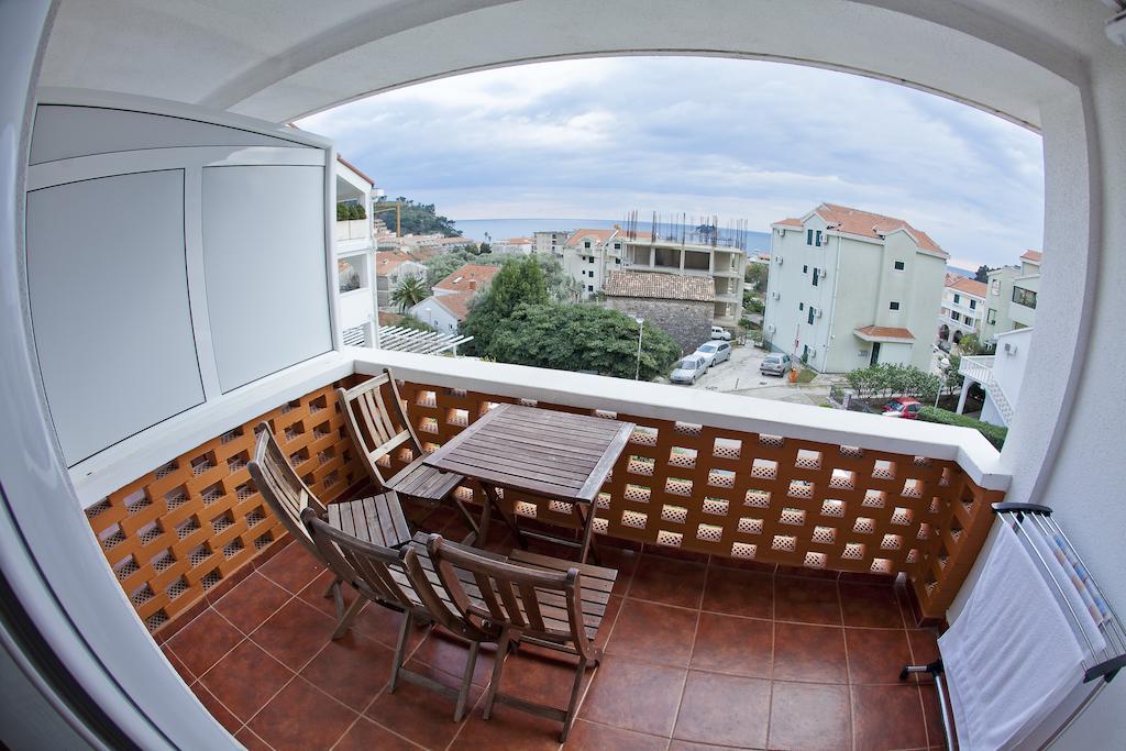 Apartments Mandarina Garden Petrovac 객실 사진