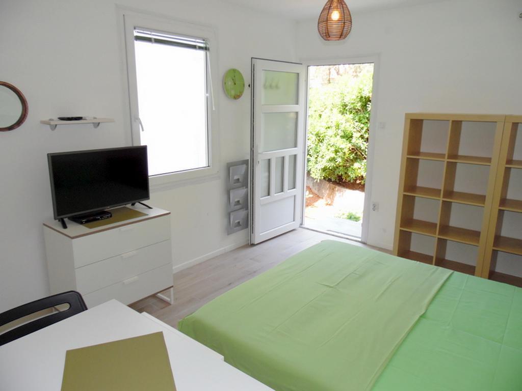 Apartments Mandarina Garden Petrovac 객실 사진